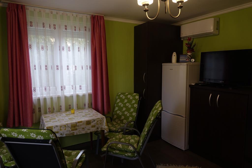 Mesteri Apartman Eksteriør billede